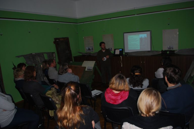 A szentetornyai vasdepóról