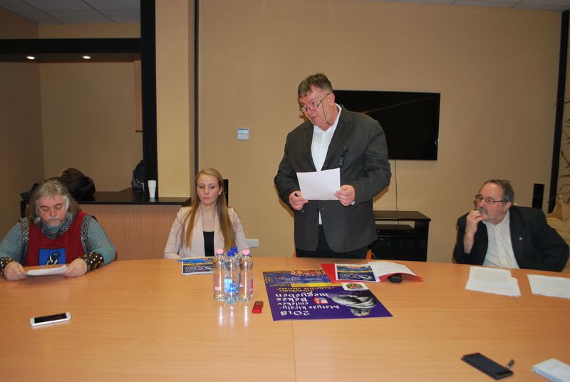 A sajtótájékoztató közreműködői