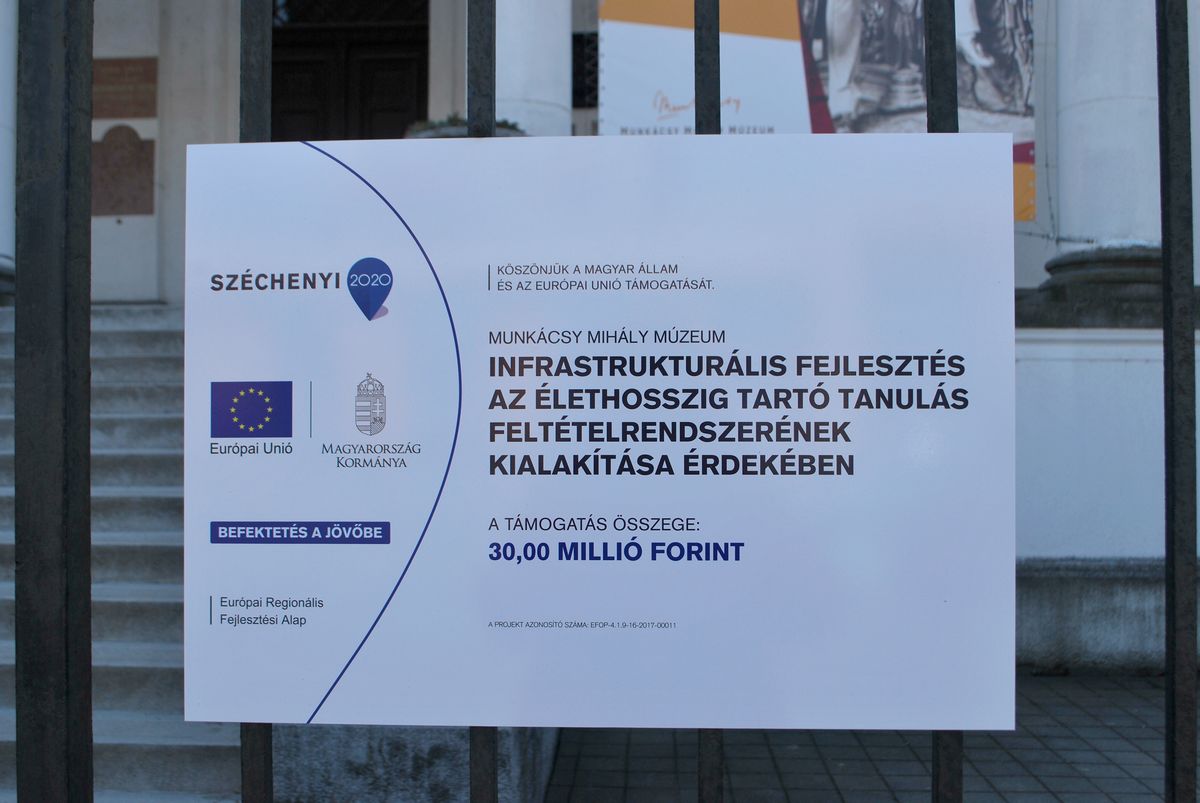 Tájékoztató tábla