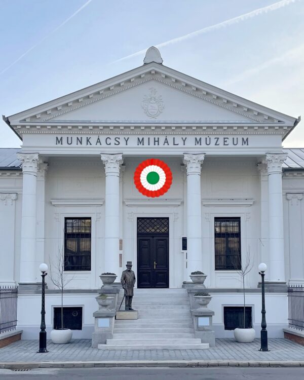 Ünnepi nyitvatartás március 15-én